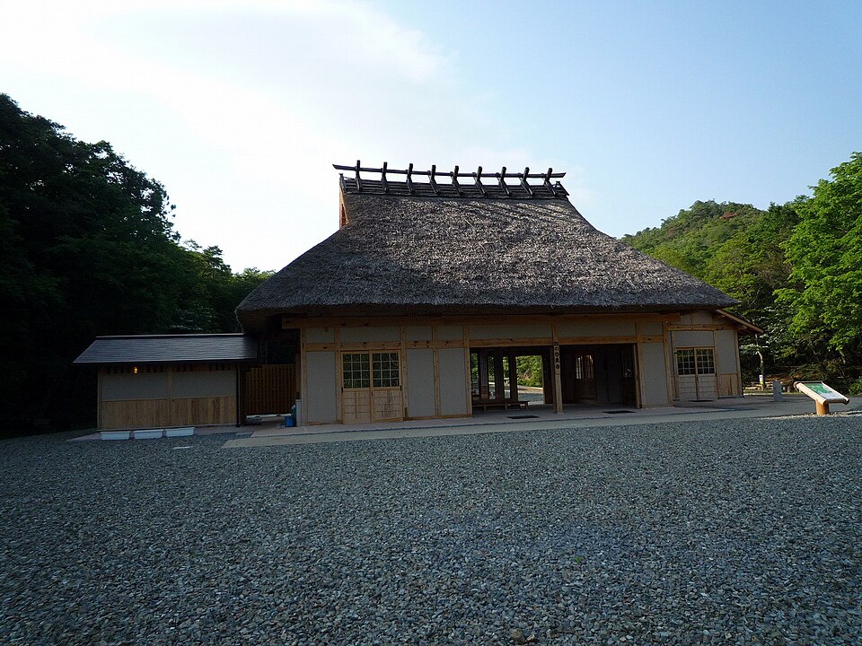 兵庫県立宝塚西谷の森公園にある、かやぶき屋根の西の谷農舎